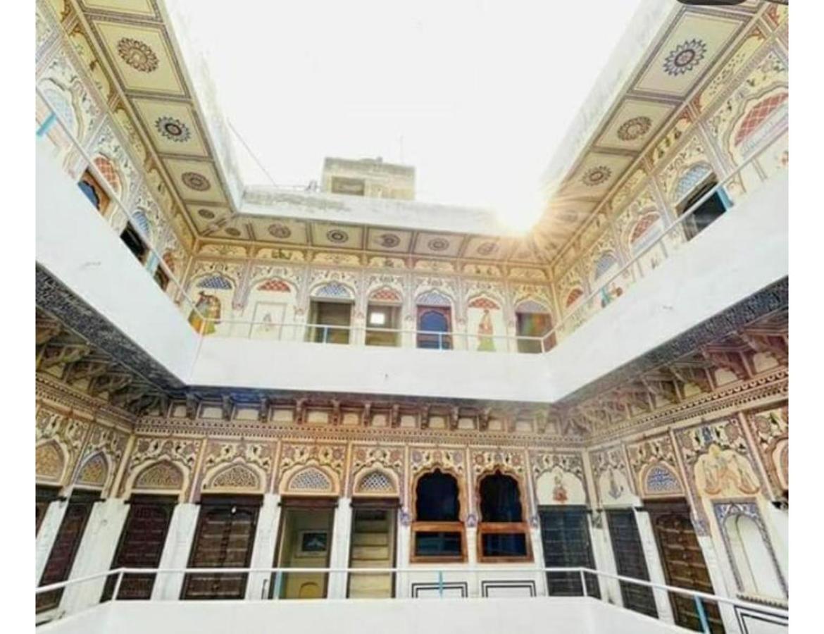 Ferienwohnung Singhasan Haveli, Mandāwa Exterior foto