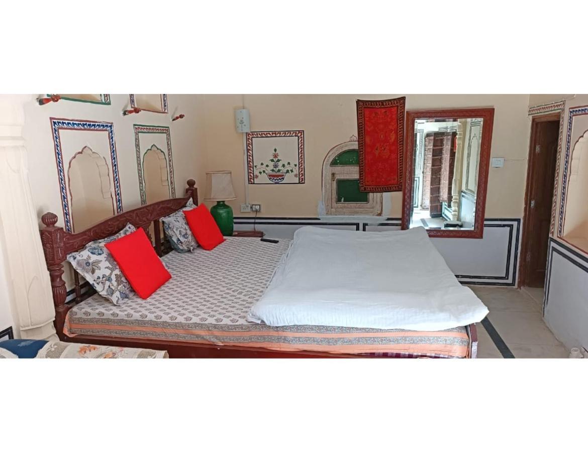 Ferienwohnung Singhasan Haveli, Mandāwa Exterior foto