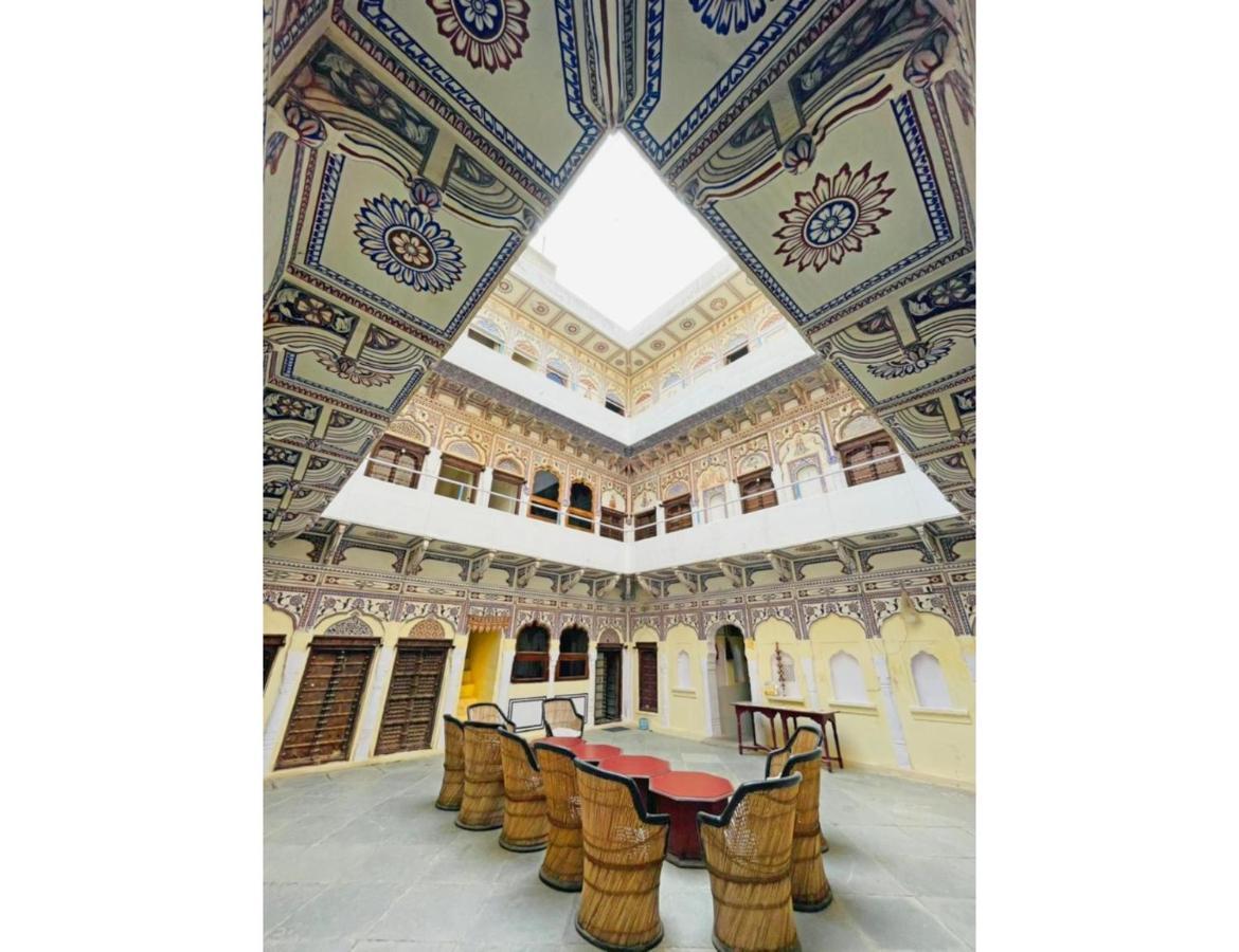 Ferienwohnung Singhasan Haveli, Mandāwa Exterior foto