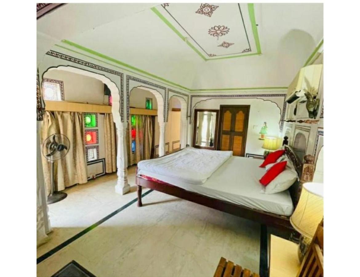 Ferienwohnung Singhasan Haveli, Mandāwa Exterior foto