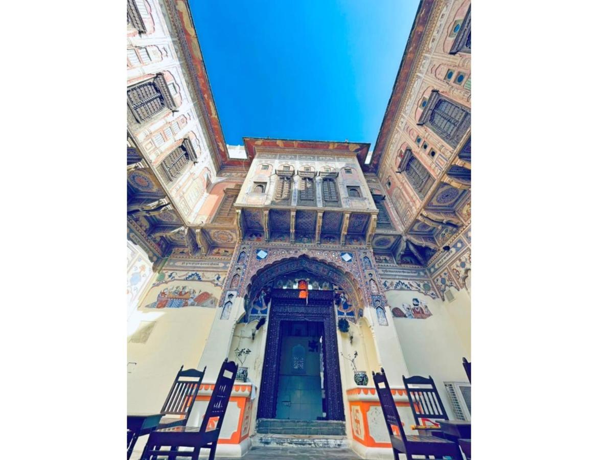 Ferienwohnung Singhasan Haveli, Mandāwa Exterior foto