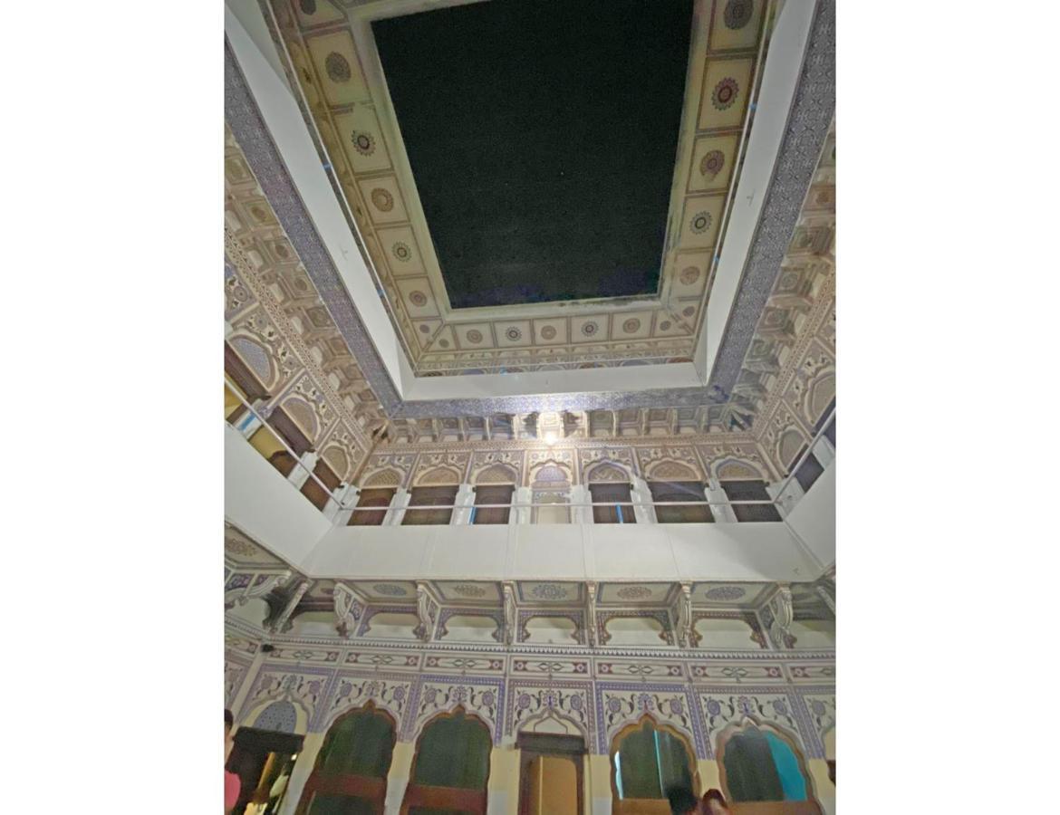 Ferienwohnung Singhasan Haveli, Mandāwa Exterior foto