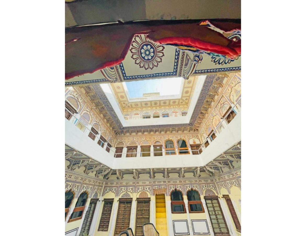 Ferienwohnung Singhasan Haveli, Mandāwa Exterior foto
