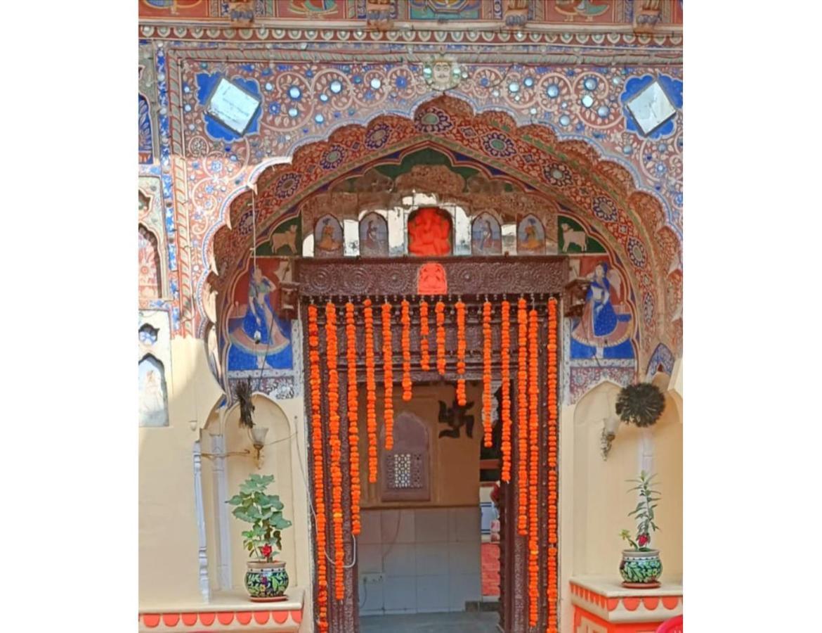 Ferienwohnung Singhasan Haveli, Mandāwa Exterior foto