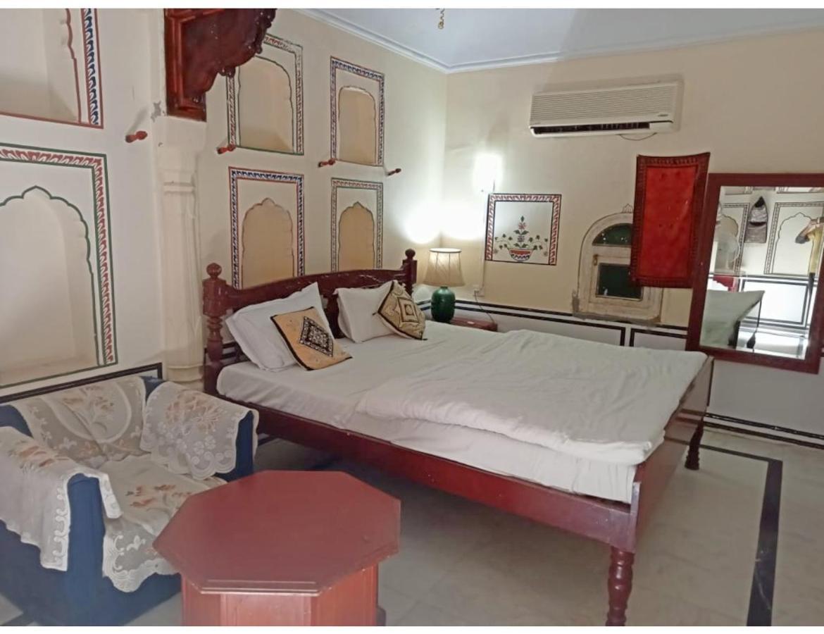 Ferienwohnung Singhasan Haveli, Mandāwa Exterior foto