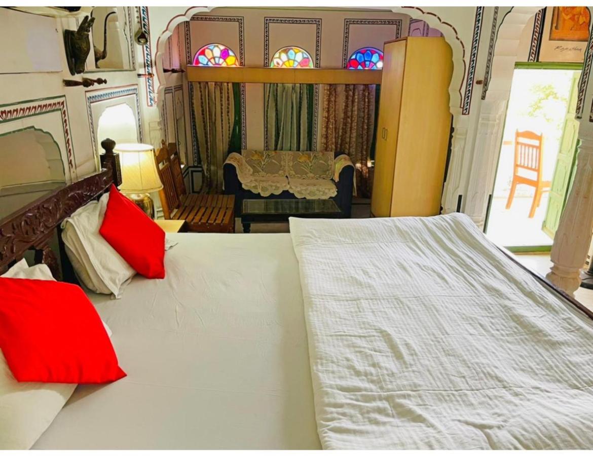 Ferienwohnung Singhasan Haveli, Mandāwa Exterior foto
